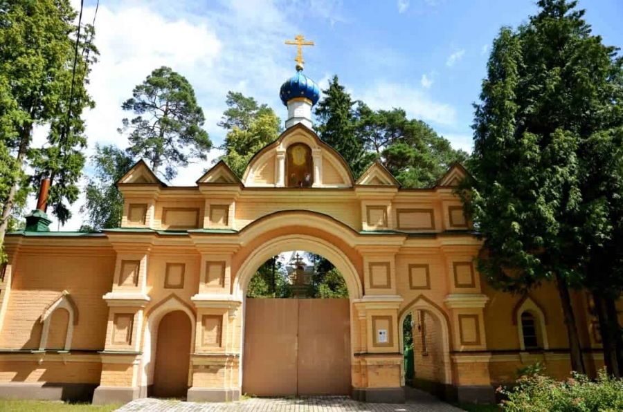 Riia Püha  Kolmainsuse Sergi nunnakloostri filiaal (Valgunde klooster)