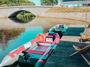 Piepū&scaron;amās laivas ar elektrodzinēju