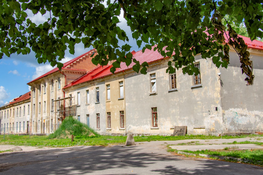 Svētes pils