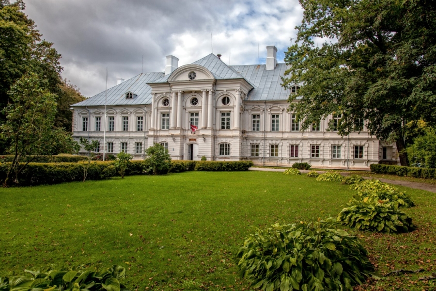 Zaļenieki (Green) Manor 