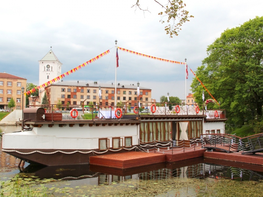 Banketų salė ant vandens – pontonas „Silva“